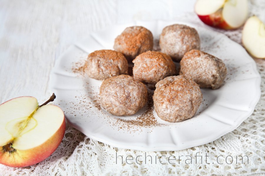 Bolas de masa integrales de manzana
