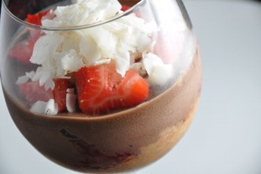 Parfaits de crema de tofu y chocolate