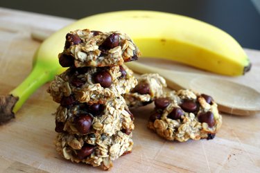 Galletas de banana y avena de 3 ingredientes, sin harina, azúcar y huevo