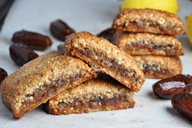 Newtons de almendras con relleno de dátiles (sin gluten)