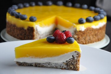 Pastel de mango con relleno de ricotta