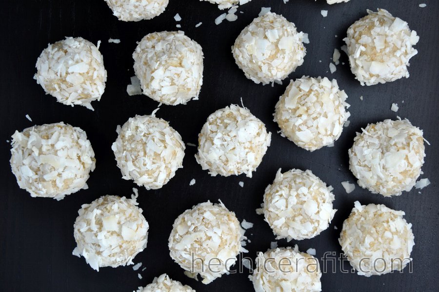 Bolitas de coco saludables raffaello 