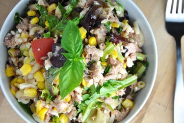 Ensalada de Pasta Fit con Atún y Vegetales