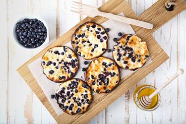 Panqueques horneados con requesón y proteína en polvo